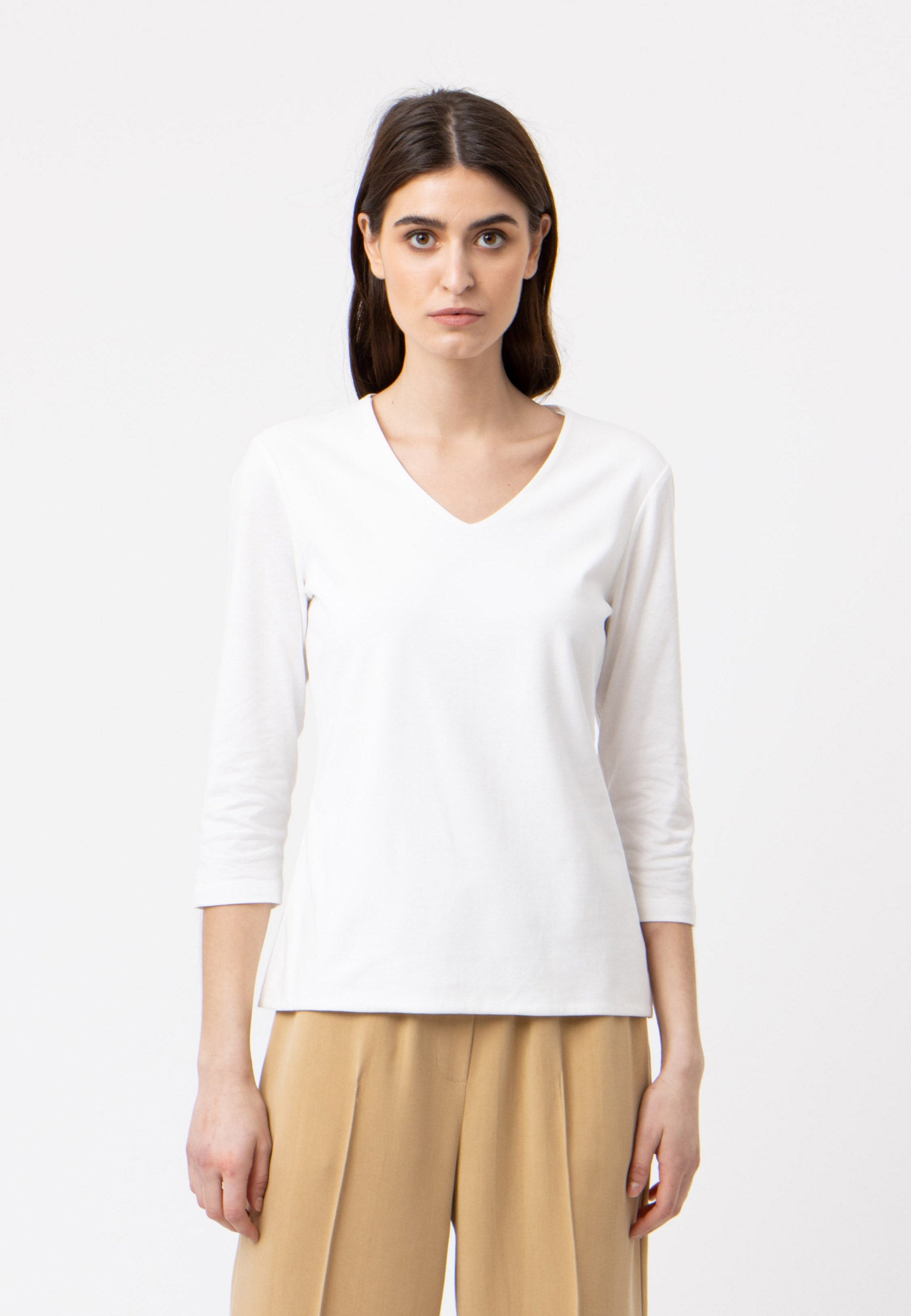 Lana Natural Wear V-Neck Shirt, Modell Mara